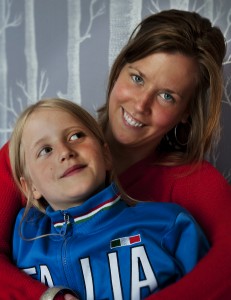Fadder ljusare, Lovisa Oscarson med sitt fadderbarn Karolina Foto Christian Lönngren